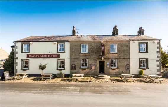 Bayley Arms Hotel Hurst Green  Exterior foto